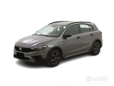 Usata Fiat Tipo Cross 95 CV (69 kW) 2022 Grigio Berlina