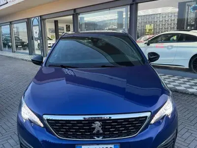 Usata Peugeot 308 GT-line 131 CV (96 kW) 2020 Bluazzurro Station wagon