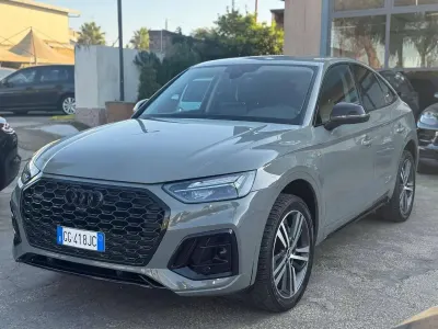 Usata Audi Q5 Sportback S-line plus 204 CV (150 kW) 2021 Grigio SUV