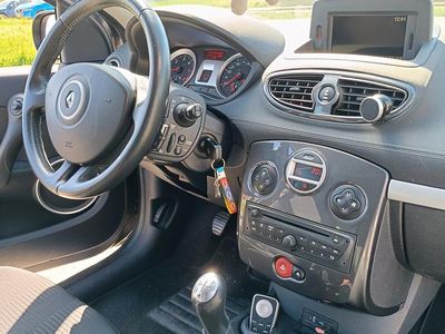 Usata Renault Clio III 85 CV (62 kW) 2011 Grigio Station wagon