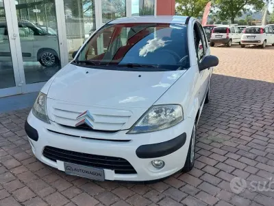 Gebraucht Citroën C3 Elegance 60 PS (44 kW) 2008 Weiß Limousine