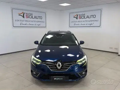 Usata Renault Mégane GrandTour LIMITED 110 CV (80 kW) 2017 Blu/azzurro Station wagon
