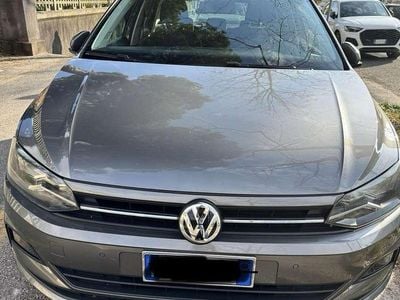Usata VW Polo Comfortline 75 CV (55 kW) 2018 Grigio Utilitaria