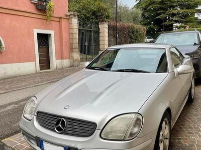 Usata Mercedes SLK200 192 CV (141 kW) 2001 Grigio Cabrio