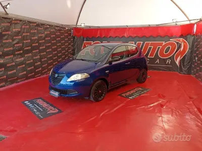 Usata Lancia Ypsilon S 95 CV (69 kW) 2015 Blu Utilitaria