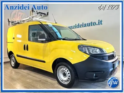 Usata Fiat Doblò 95 CV (69 kW) 2019 Giallo pastello Monovolume