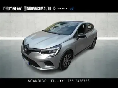 Usata Renault Clio Equilibre 90 CV (66 kW) 2023 Grigio chiaro Utilitaria