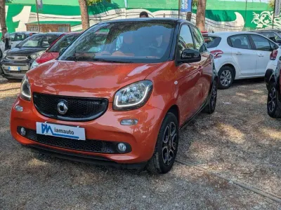 Usata Smart ForFour 71 CV (52 kW) 2015 Arancione Utilitaria