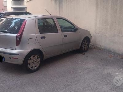 Usata Fiat Punto 69 CV (50 kW) 2006 Grigio Utilitaria
