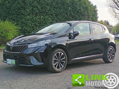 Usata Renault Clio V Techno 90 CV (66 kW) 2025 Grigio Berlina