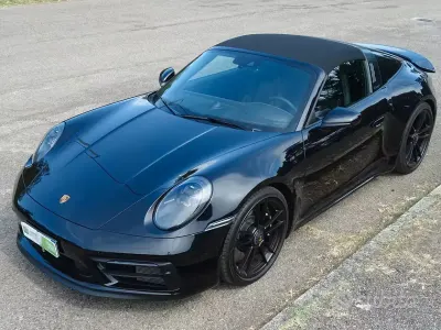 Usata Porsche 911 Carrera 4 GTS Targa 480 CV (353 kW) 2023 Nero Cabrio