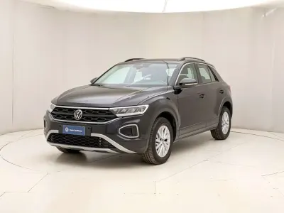 Usata VW T-Roc Life 150 CV (110 kW) 2025 Nero SUV