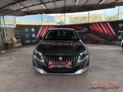 Usata Peugeot 208 Active 75 CV (55 kW) 2020 Grigio Utilitaria