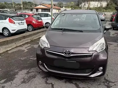 Usata Toyota Verso-S