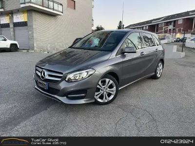 Usata Mercedes B180 109 CV (80 kW) 2017 Grigio Utilitaria