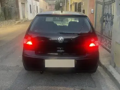 Usata VW Polo 64 CV (47 kW) 2003 Nero Berlina