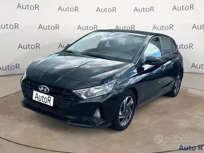 Begagnad Hyundai i20 84 HK (61 kW) 2022 Svart Halvkombi
