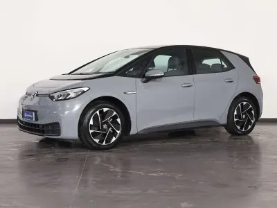 Usata VW ID.3 Pro Performance 69 kW (95 CV) 2023 Moonstone grey nero Utilitaria