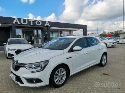 Käytetty Renault Mégane Business 95 HP (69 kW) 2020 Valkoinen Sedan