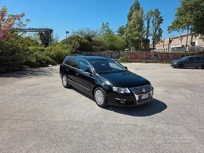 Usata VW Passat Sportline 140 CV (102 kW) 2008 Nero Station wagon