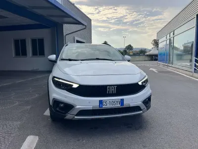 Usata Fiat Tipo Cross 131 CV (96 kW) 2024 Other Berlina