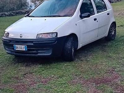 Usata Fiat Punto 80 CV (58 kW) 2001 Utilitaria