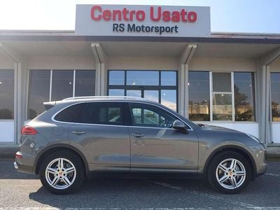 Usata Porsche Cayenne 250 CV (183 kW) 2015 Argento SUV