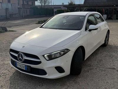 Usata Mercedes A180 Premium 116 CV (85 kW) 2019 Bianco Berlina