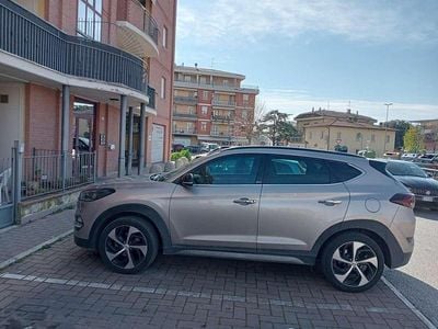 Usata Hyundai Tucson Xpossible 116 CV (85 kW) 2017 Bronzo SUV