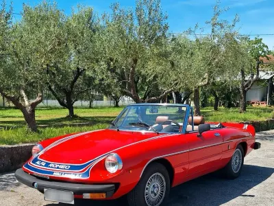 Begagnad Alfa Romeo Spider Veloce 131 HK (96 kW) 1978 Röd Cab