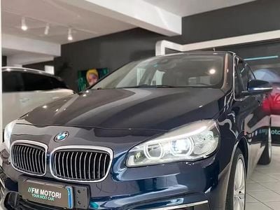 Usata BMW 216 Luxury Line 116 CV (85 kW) 2015 Blu Station wagon