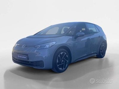 Begagnad VW ID.3 Pro Performance 150 kW (204 HK) 2023 Grå Halvkombi