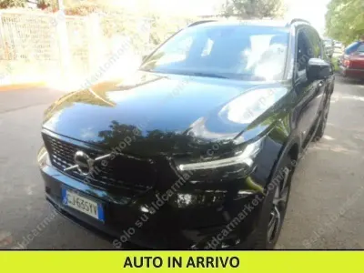 Usata Volvo XC40 R-Design 179 CV (131 kW) 2022 Nero SUV