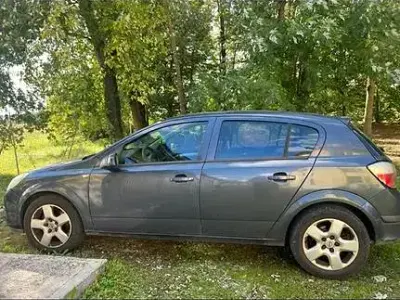 Usata Opel Astra 101 CV (74 kW) 2006 Blu