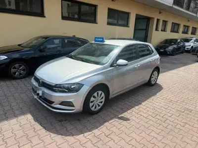 Usata VW Polo Trendline 65 CV (47 kW) 2018 Argento Utilitaria
