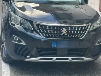 Usata Peugeot 3008 Allure 120 CV (88 kW) 2018 SUV
