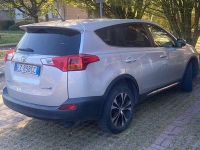 Usata Toyota RAV4 Active 124 CV (91 kW) 2015 Argento SUV
