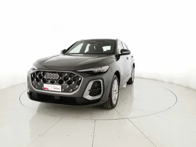 Nuova Audi Q5 S-Line 204 CV (150 kW) 2025 Nero SUV