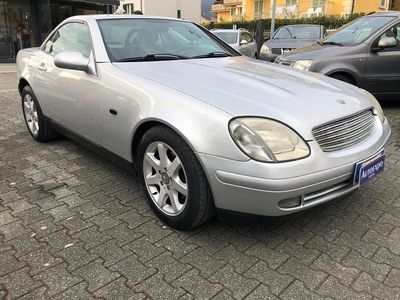 Usata Mercedes SLK200 192 CV (141 kW) 1999 Argento Cabrio