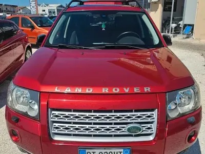 Usata Land Rover Freelander 2 HSE 160 CV (117 kW) 2009 Rosso SUV