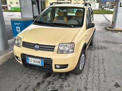 Usata Fiat Panda 4x4 Climbing 2005 Giallo Utilitaria