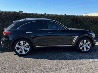 Infiniti QX70