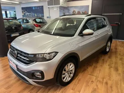 Usata VW T-Cross Style 110 CV (80 kW) 2021 Argento SUV