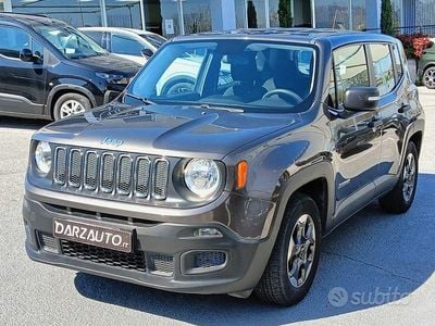 Usata Jeep Renegade Sport 110 CV (80 kW) 2017 Grigio scuro metallizzato SUV