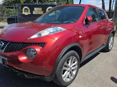 Usata Nissan Juke Tekna 117 CV (86 kW) 2011 Rosso SUV