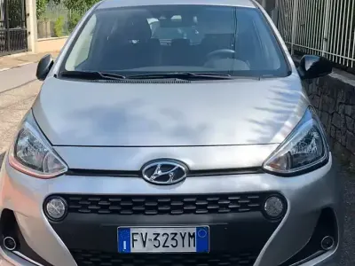 Usata Hyundai i10 87 CV (63 kW) 2019 Grigio Utilitaria