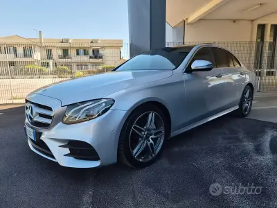 Usata Mercedes E220 Premium Plus 194 CV (142 kW) 2017 Grigio Berlina