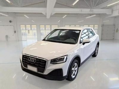 Bianco Usata 2022 Audi Q2 Business SUV | 22.750 € (Cara)
