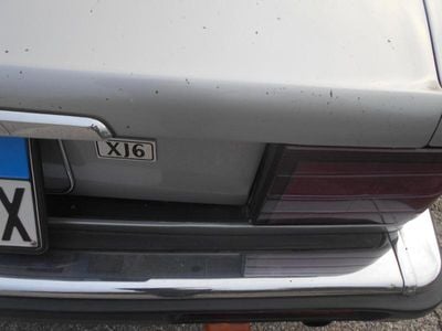 Usata Jaguar XJ 200 CV (147 kW) 1987 Grigio Berlina