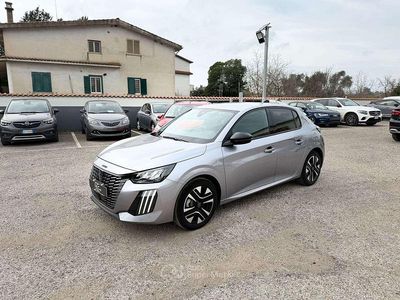 Usata Peugeot 208 Allure 101 CV (74 kW) 2024 Argento Utilitaria